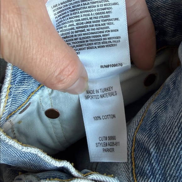 Agolde Women's Frayed Hem Jean Shorts - Light Blue - Picture 5 of 8